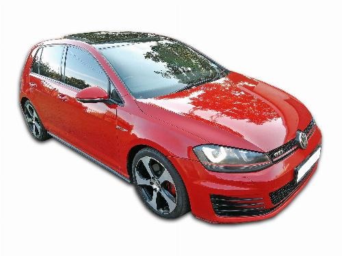 Repossessed VOLKSWAGEN GOLF VII